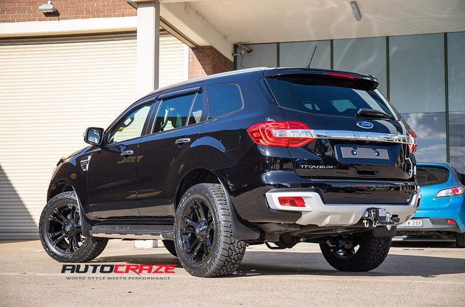 FORD TITANIUM  BROOKLYN BLACK MACHINED WITH DARK TINT
